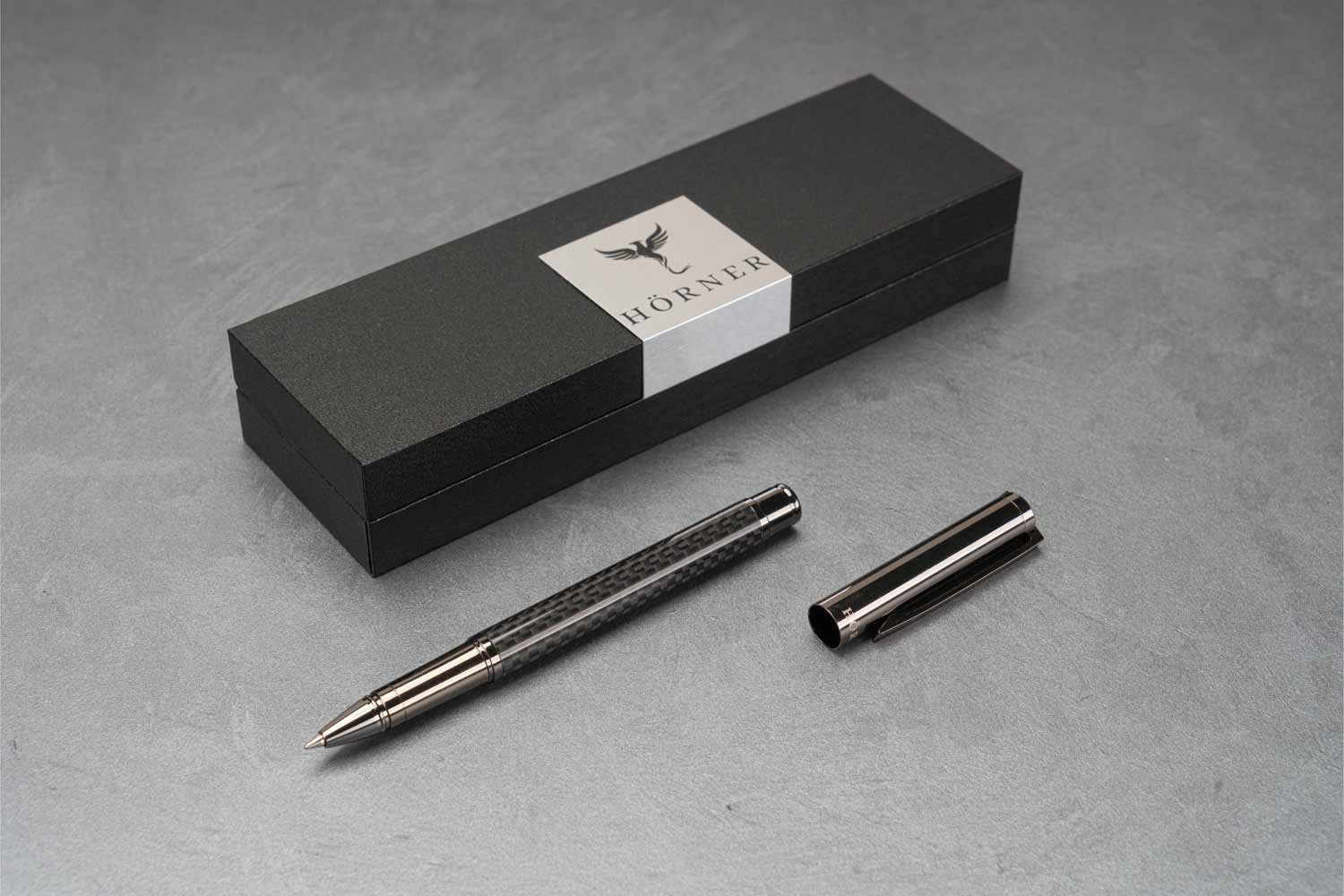 Hörner-Carboneo-Tintenroller-I-Bester-Rollerball-I-Schöner-Stift-I-Edle-Geschenkbox